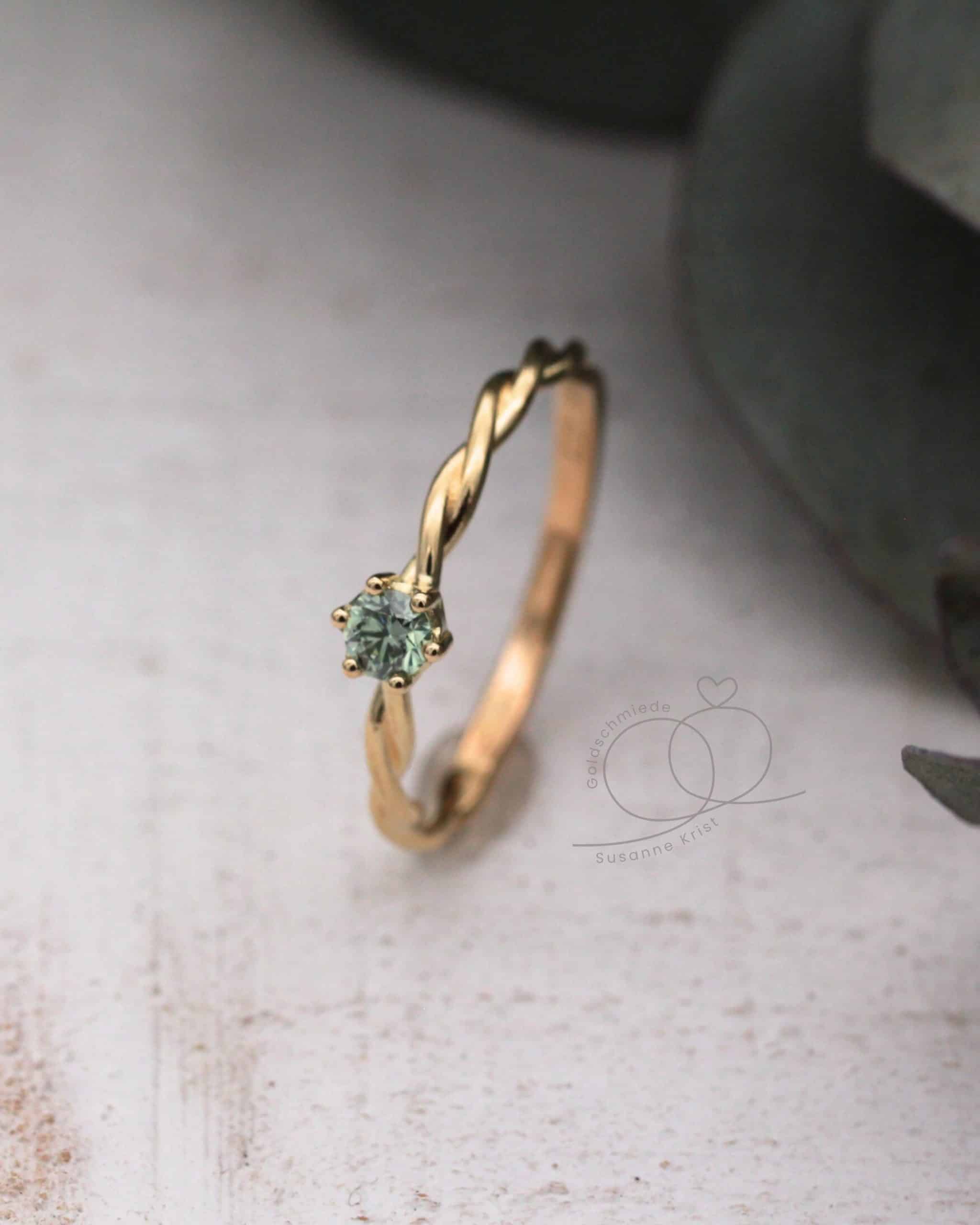 Goldring grüner Stein "Bria" 5 Kordel Ring hellgrüner Stein Bria