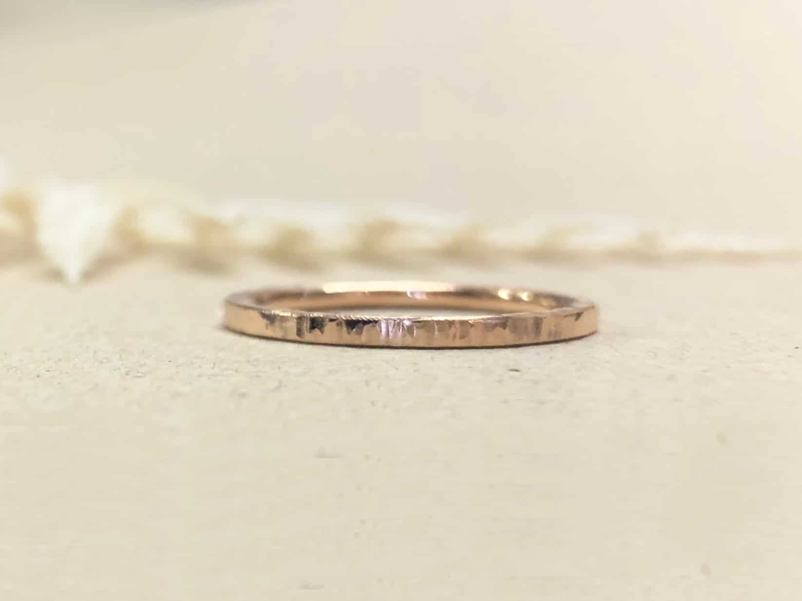 Rotgoldverlobungsring mit Baummuster "Irides 1" 1 Rotgoldverlobungsring mit Baummuster Irides