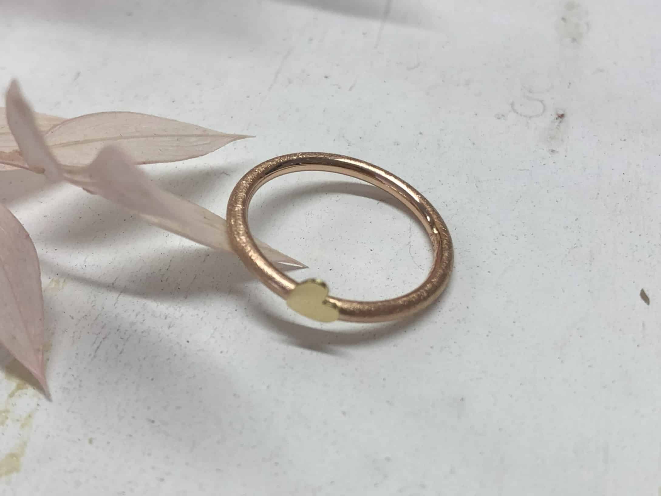 Rotgold Herzring "Ellara 1" 5 Rotgoldring mit Herz Ellara 1