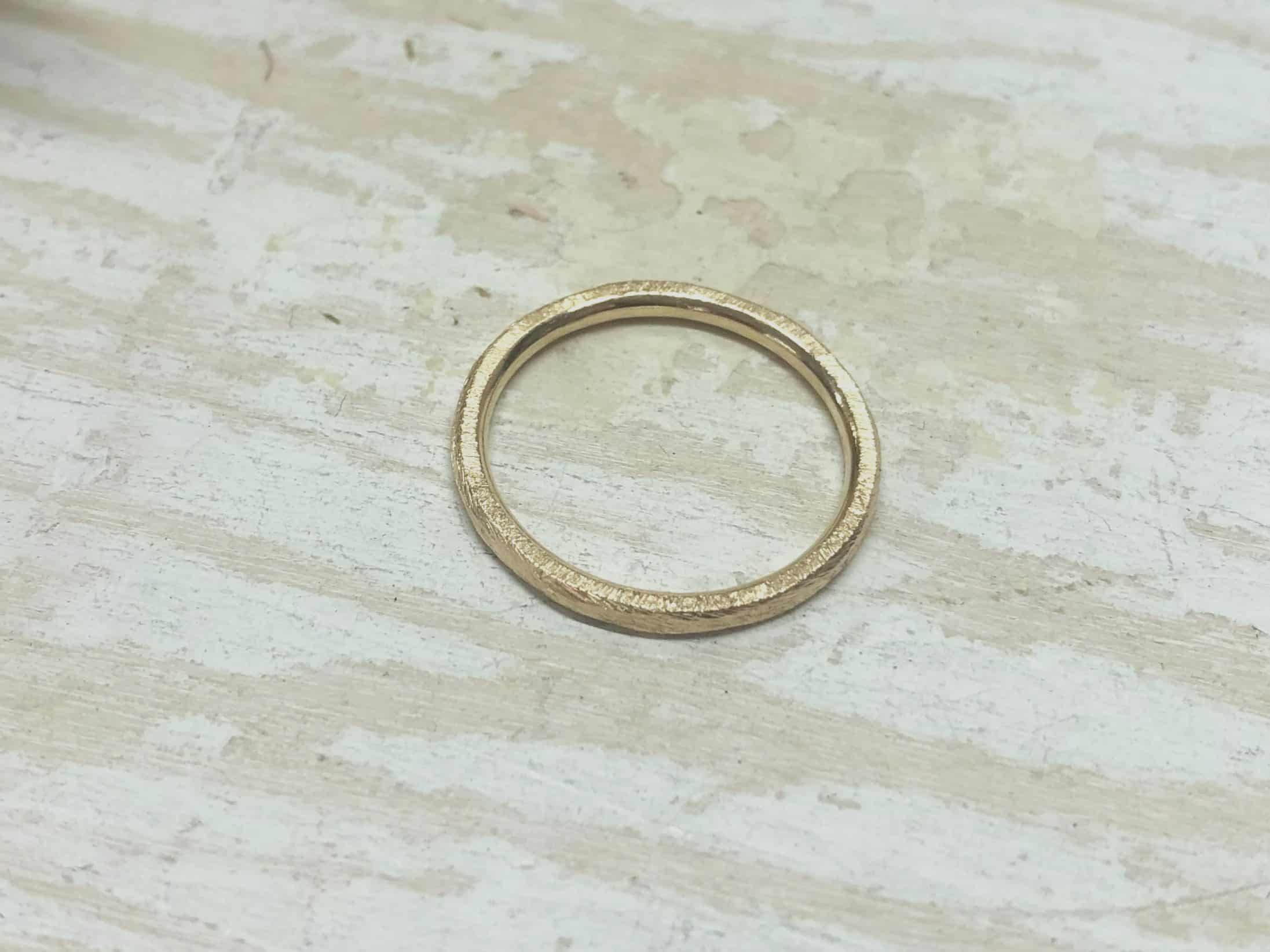 Robuster Rosegoldring ohne Stein "Areni 1" 4 Runder bequemer Verlobungsring ohne Stein aus Rosegold Areni 1